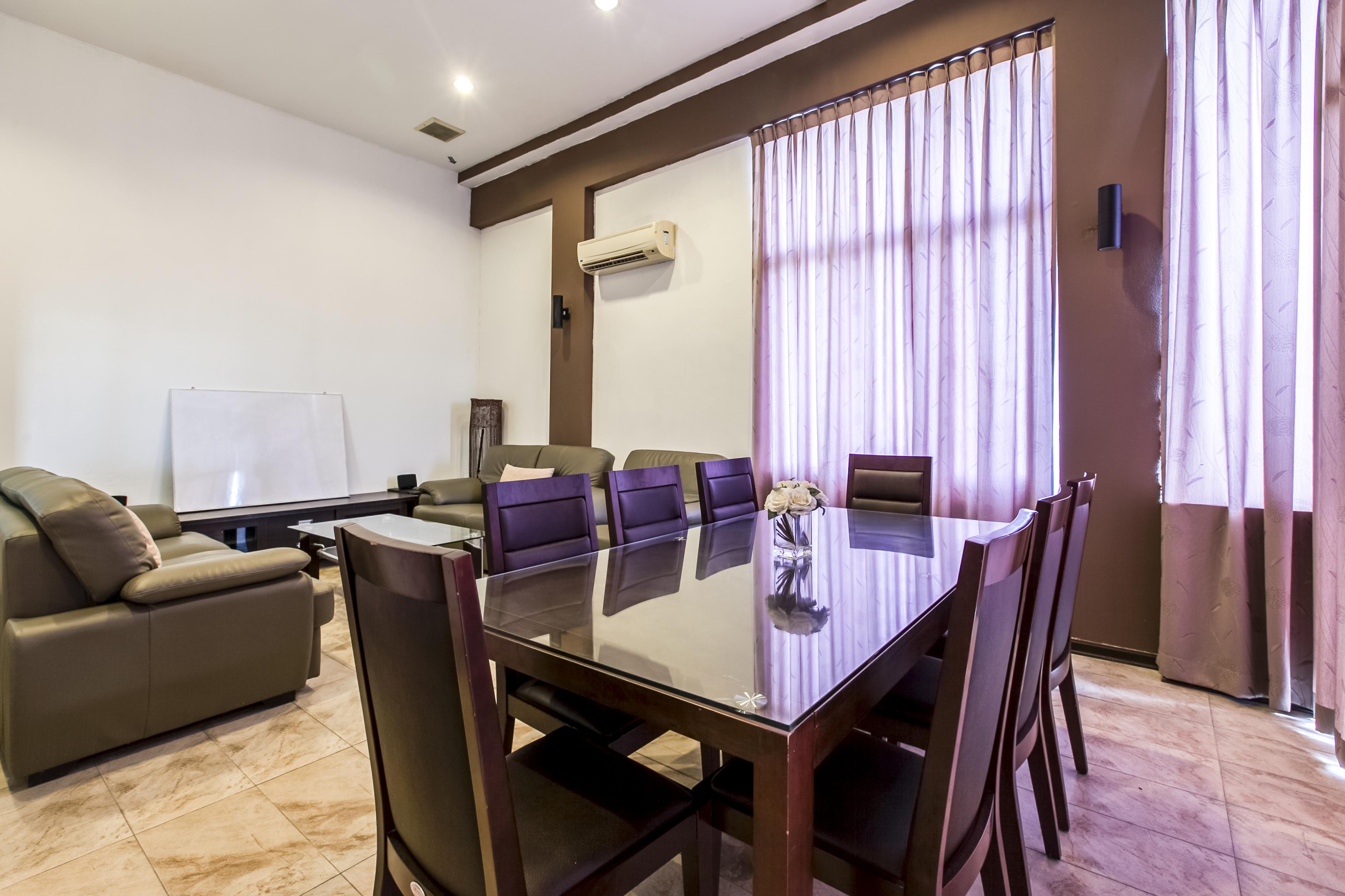 The Limetree Hotel, Kuching Extérieur photo