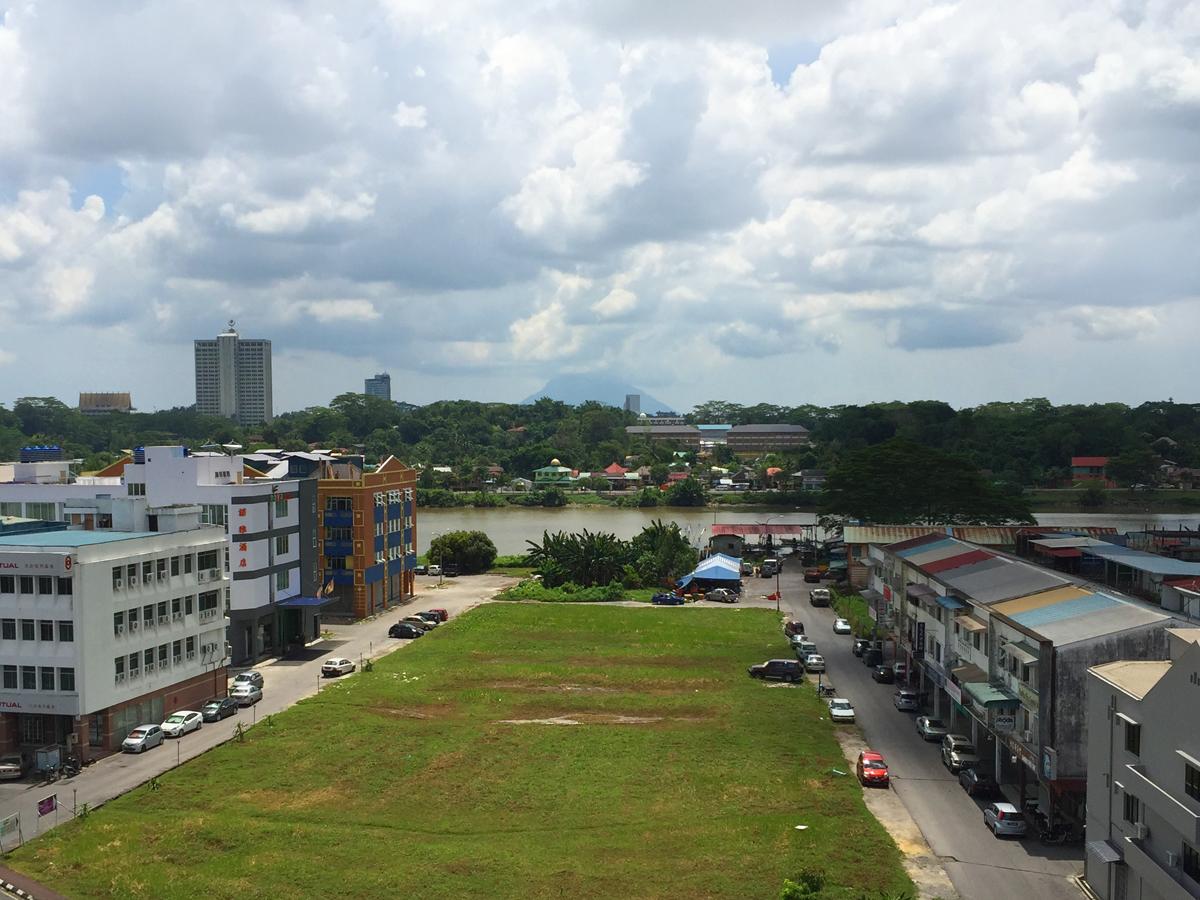 The Limetree Hotel, Kuching Extérieur photo