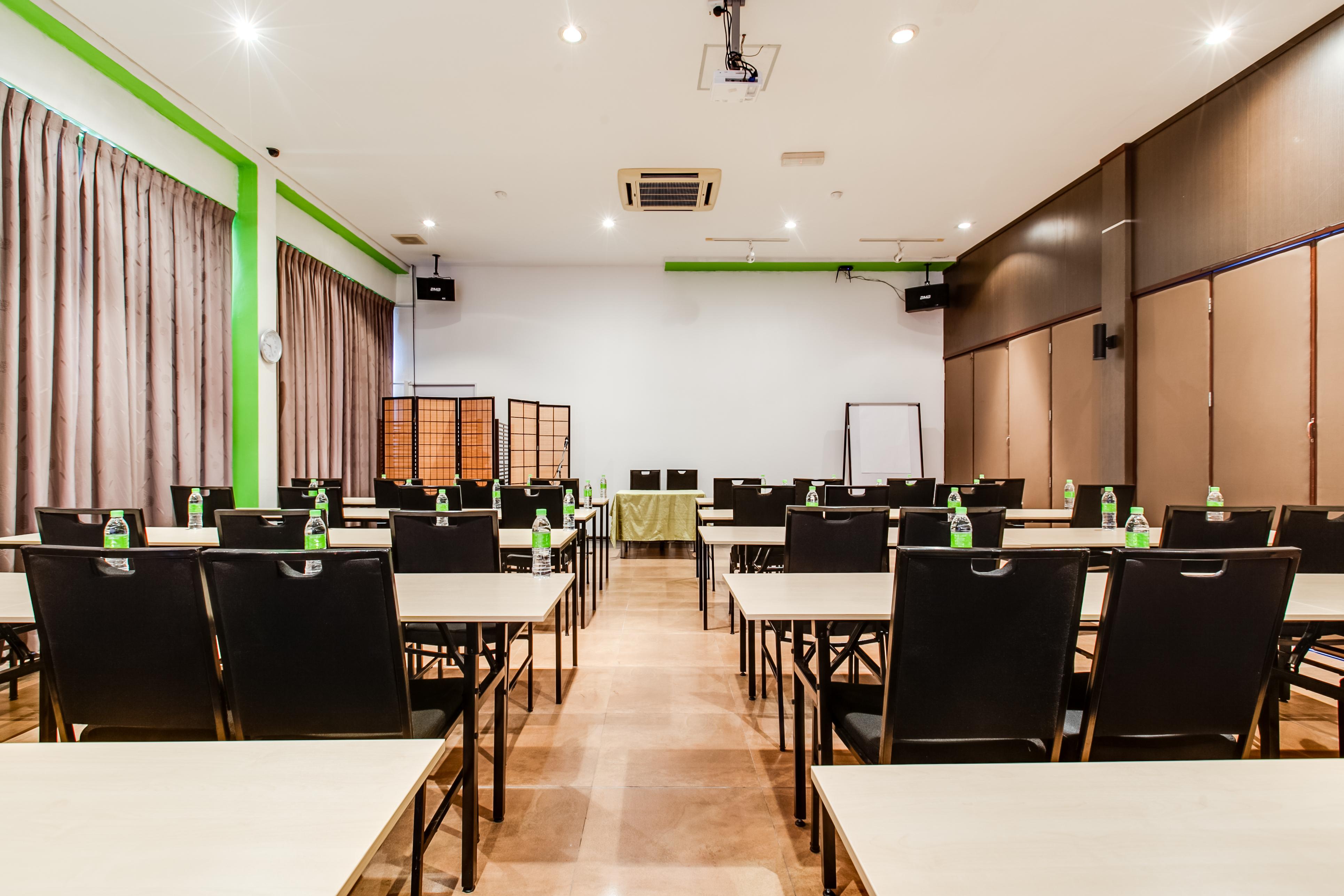 The Limetree Hotel, Kuching Extérieur photo