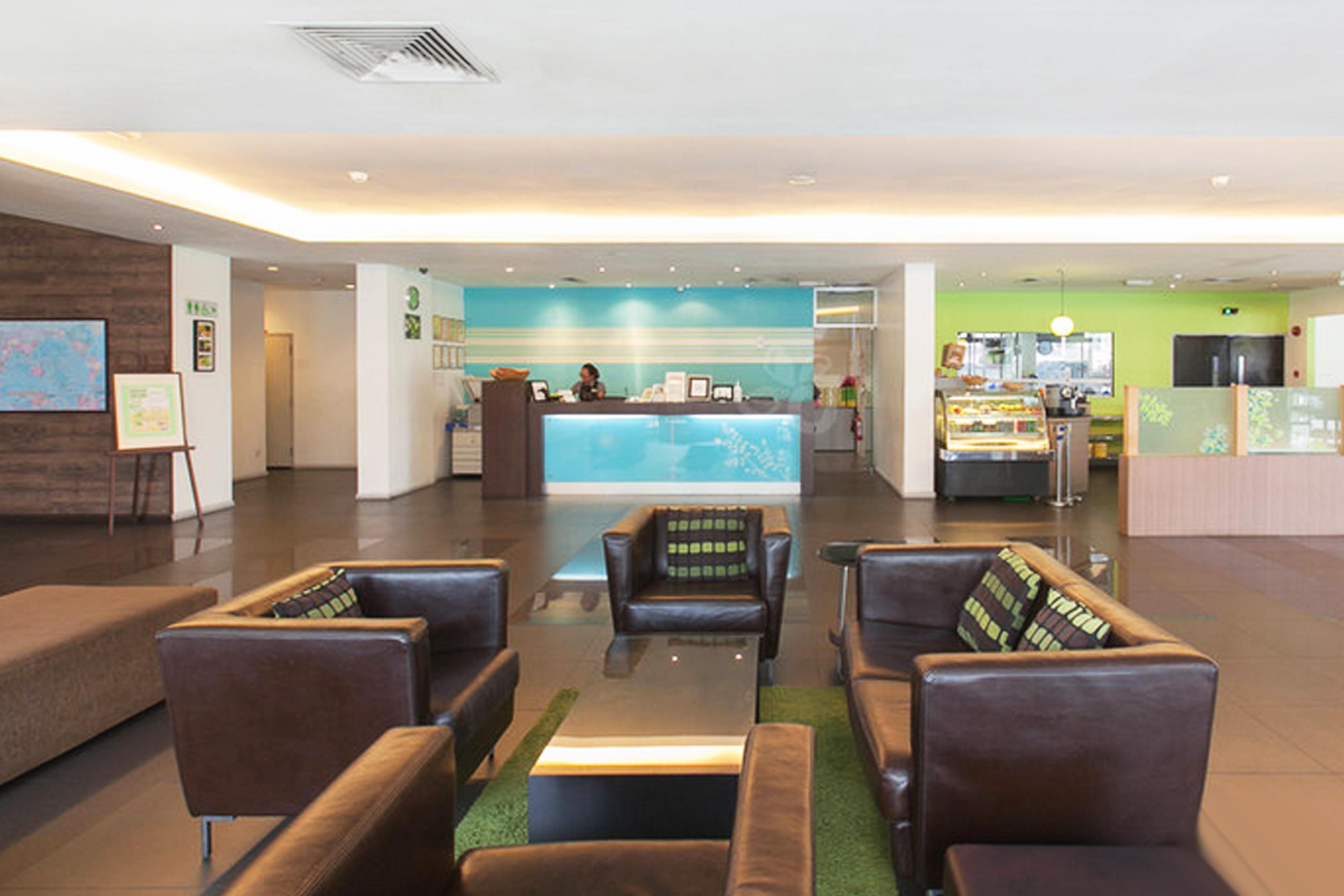 The Limetree Hotel, Kuching Extérieur photo
